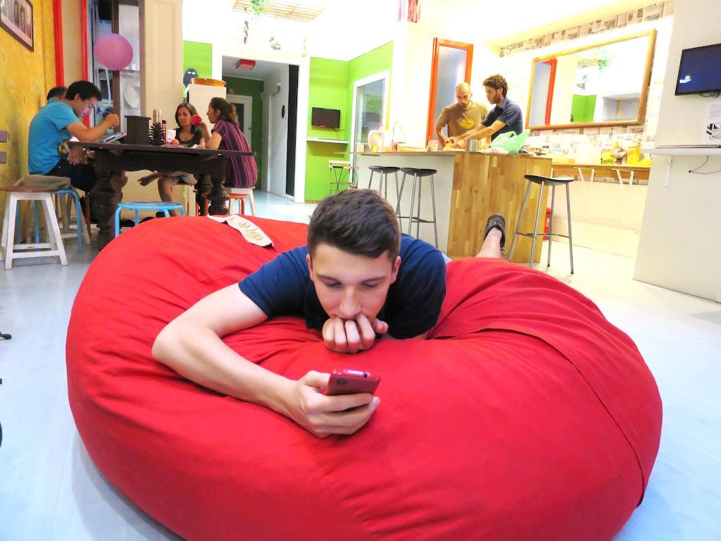 Hip Hostel Barcellona Persone foto